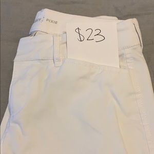 i am selling these white khaki pants